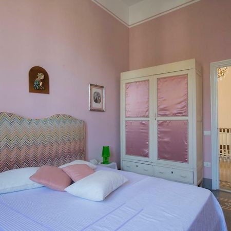 Villa Italy مارينا دي بييتراسانْت المظهر الخارجي الصورة