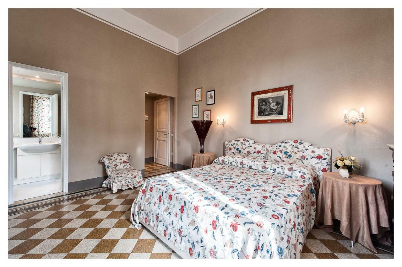Villa Italy مارينا دي بييتراسانْت المظهر الخارجي الصورة