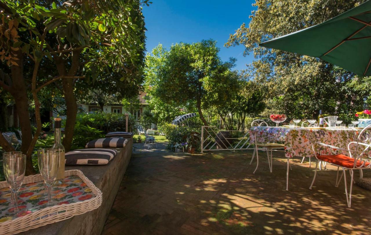 Villa Italy مارينا دي بييتراسانْت المظهر الخارجي الصورة